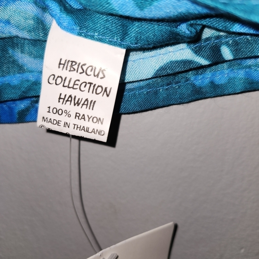 Hibiscus Collection Hawaii women's swim cover-up green and blue - Picture 3 of 4